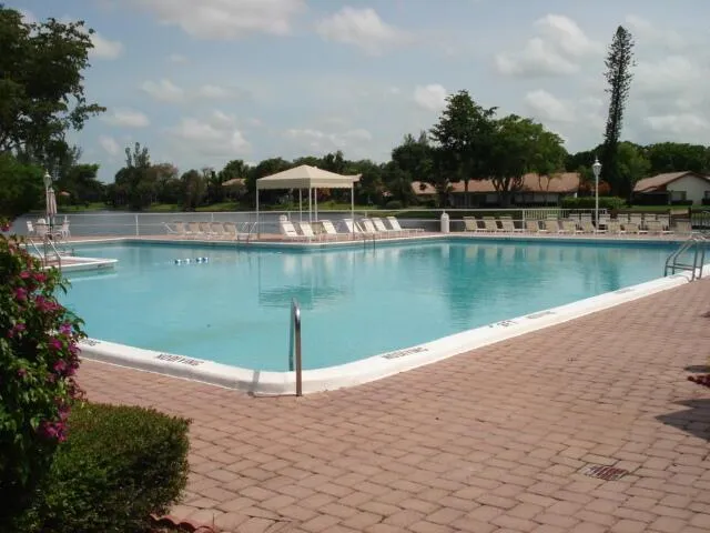 3660 INVERRARY DRIVE #3V Lauderhill, FL 33319