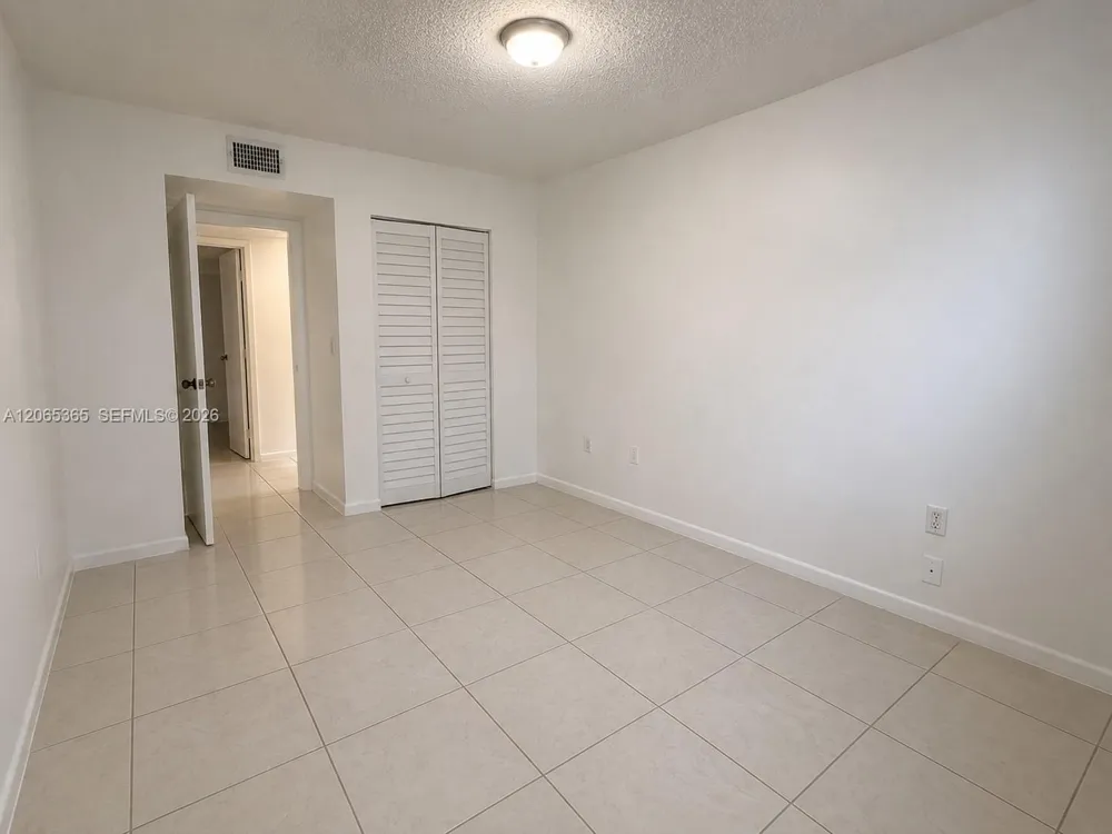 4384 NW 9th Ave #18-2A Deerfield Beach, FL 33064