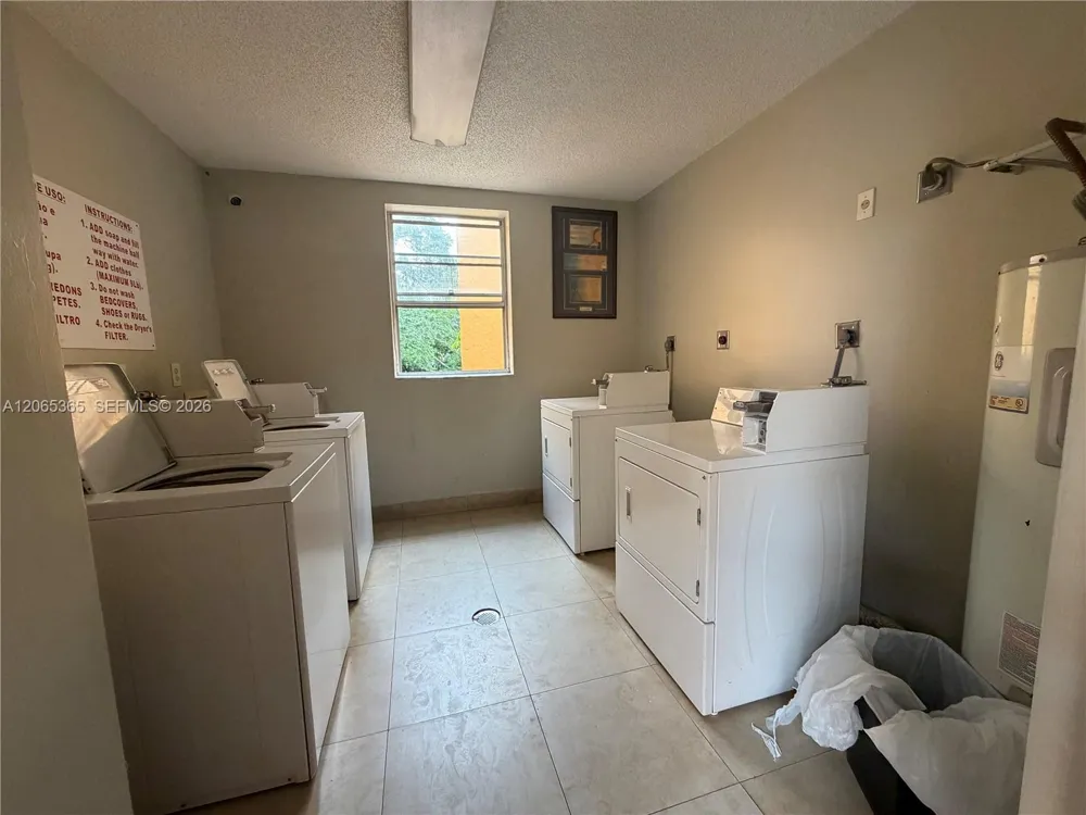 4384 NW 9th Ave #18-2A Deerfield Beach, FL 33064