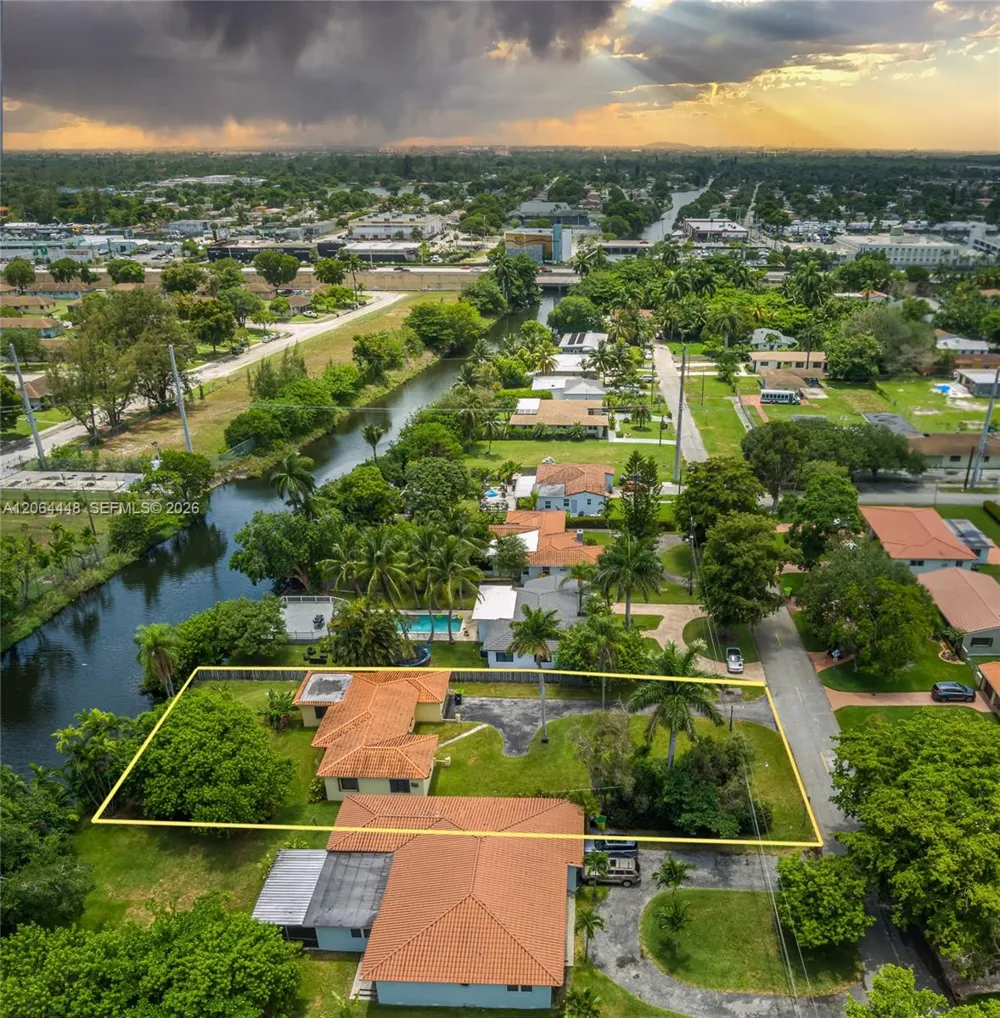 400 NW 87th St El Portal, FL 33150
