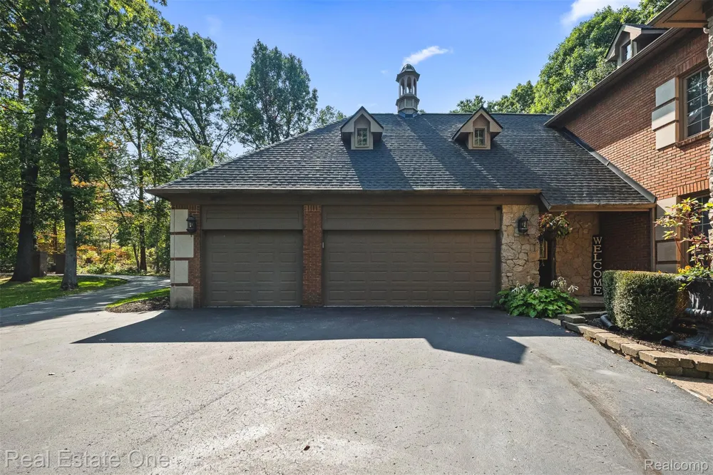 7798 Fieldstone Ridge Independence Charter Township, MI 48348