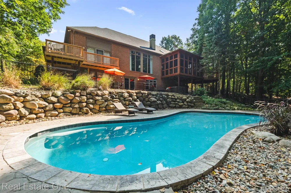 7798 Fieldstone Ridge Independence Charter Township, MI 48348