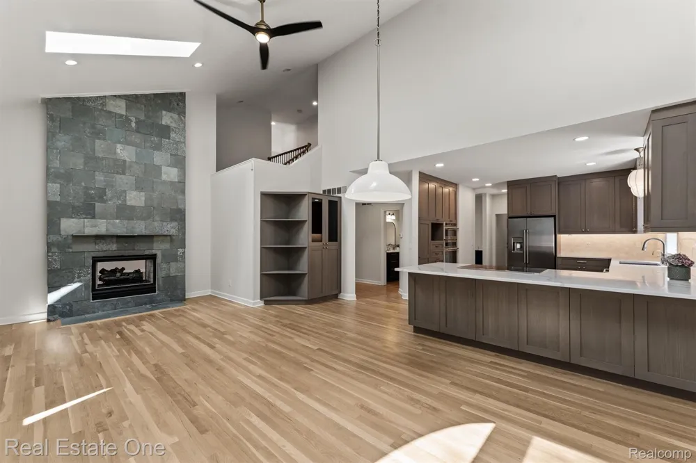 7798 Fieldstone Ridge Independence Charter Township, MI 48348