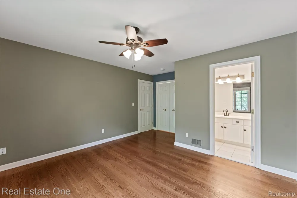 7798 Fieldstone Ridge Independence Charter Township, MI 48348