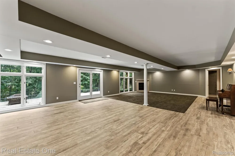 7798 Fieldstone Ridge Independence Charter Township, MI 48348