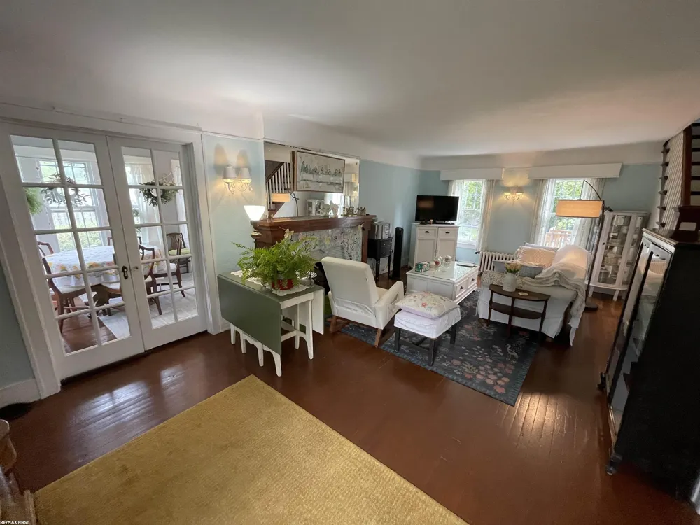 26689 Elm Street Roseville City, MI 48066