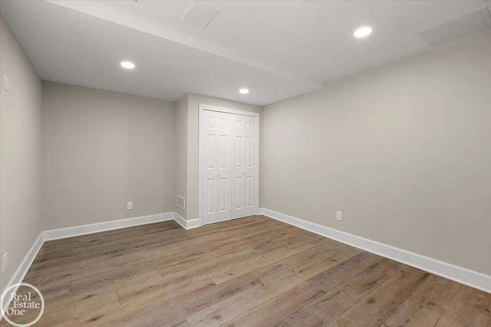 69497 Meadowbrook Lane Bruce Township, MI 48065