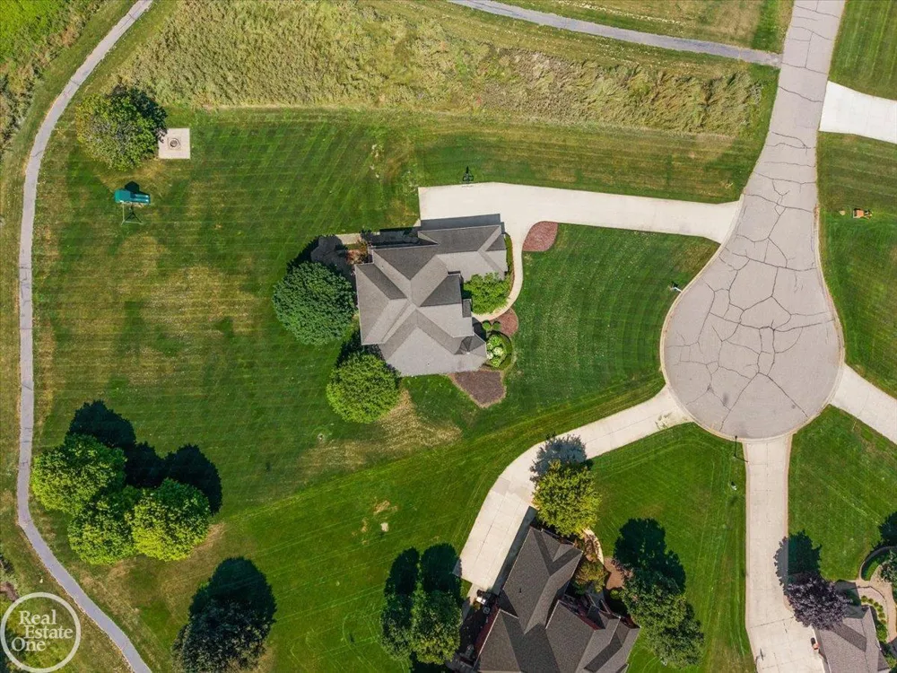 69497 Meadowbrook Lane Bruce Township, MI 48065