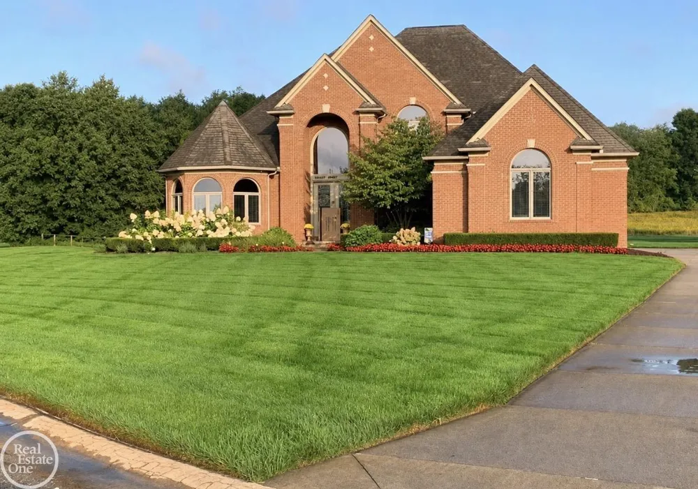 69497 Meadowbrook Lane Bruce Township, MI 48065