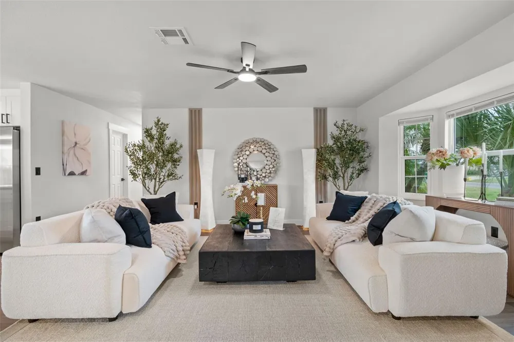 30 OAKLAND HILLS COURT Rotonda West, FL 33947