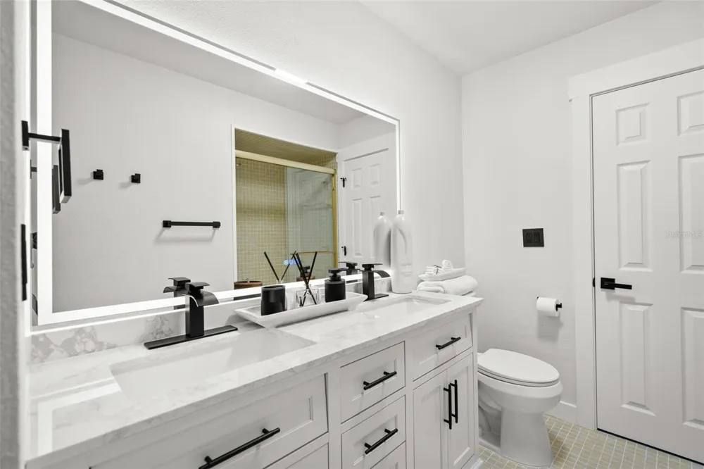 30 OAKLAND HILLS COURT Rotonda West, FL 33947