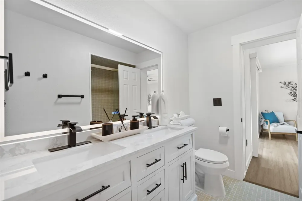 30 OAKLAND HILLS COURT Rotonda West, FL 33947