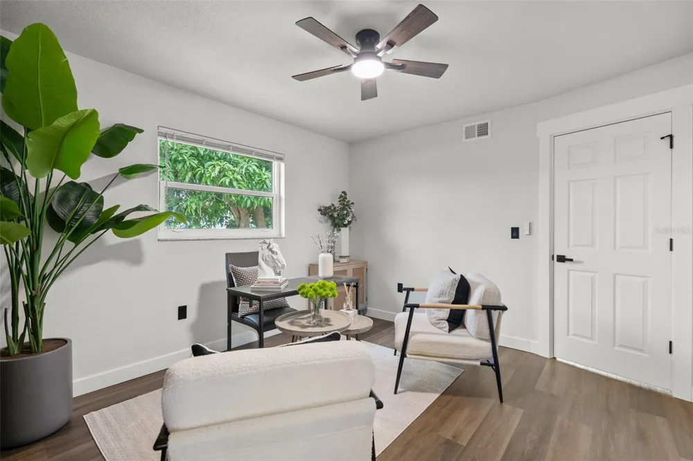 30 OAKLAND HILLS COURT Rotonda West, FL 33947