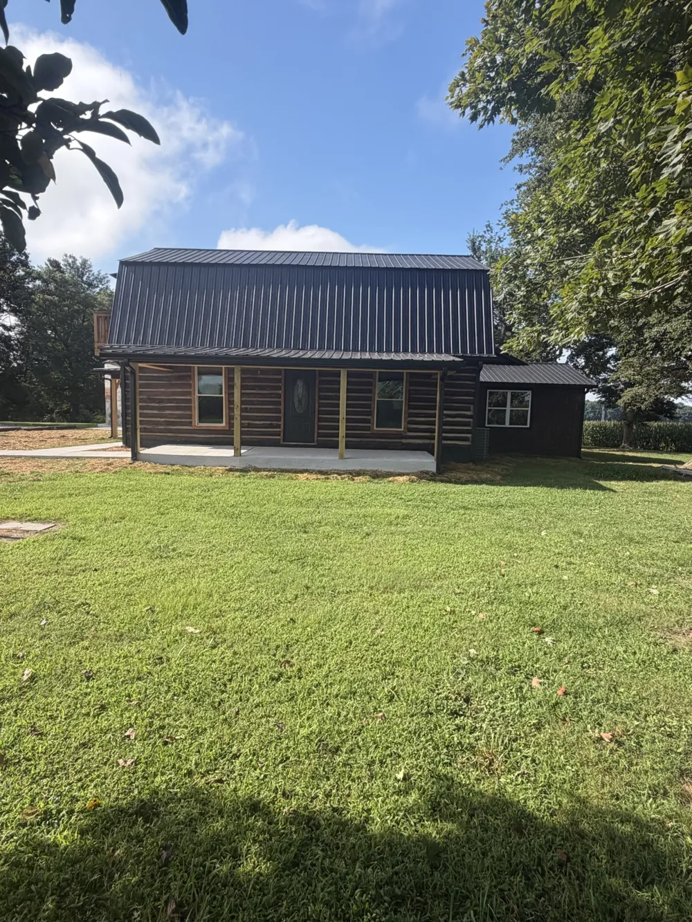 231 JJ Ln Hillsboro, TN 37342