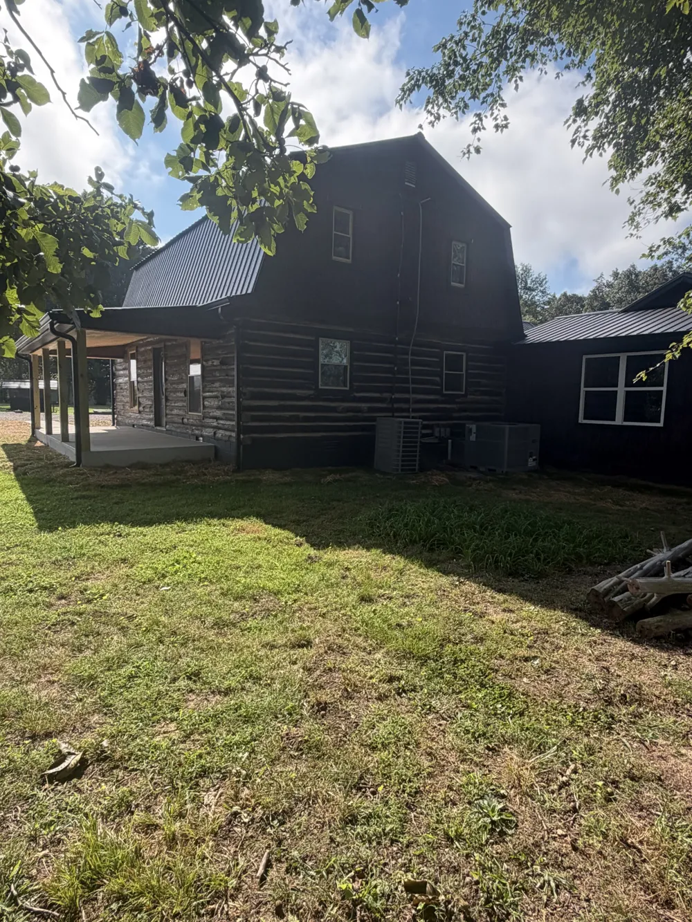 231 JJ Ln Hillsboro, TN 37342