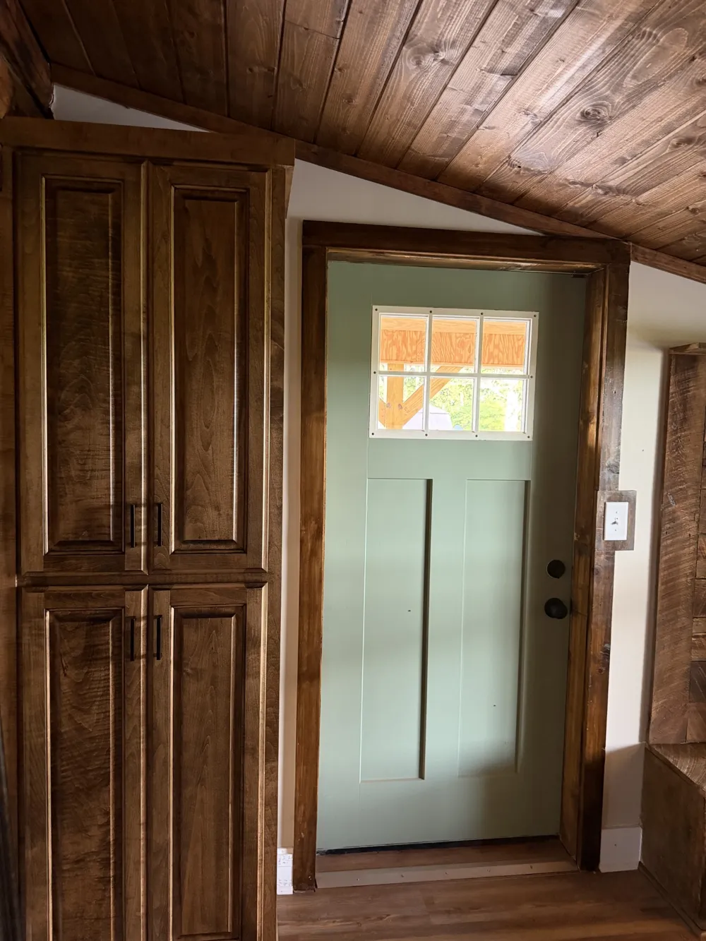 231 JJ Ln Hillsboro, TN 37342