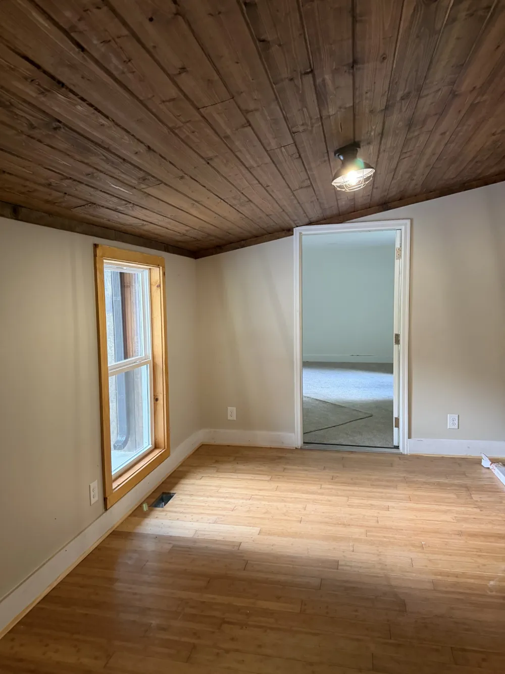 231 JJ Ln Hillsboro, TN 37342