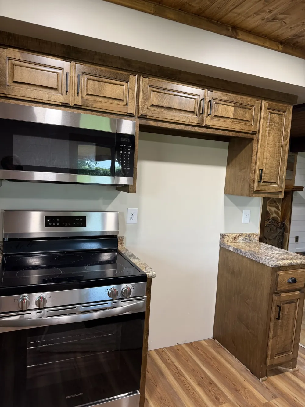 231 JJ Ln Hillsboro, TN 37342