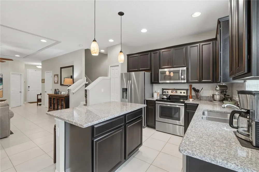 4844 CLIVEDEN LOOP Sanford, FL 32773