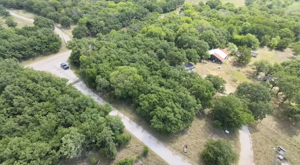 772 County Road 1749 Chico, TX 76431
