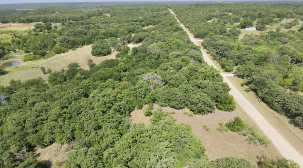 772 County Road 1749 Chico, TX 76431