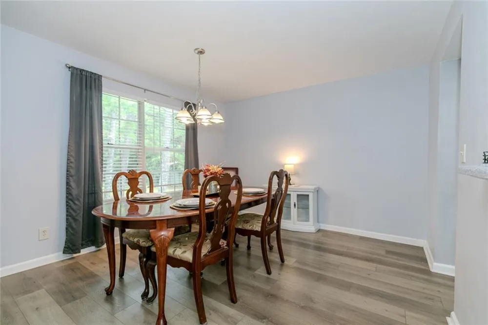 3058 Westwood Way Alpharetta, GA 30004