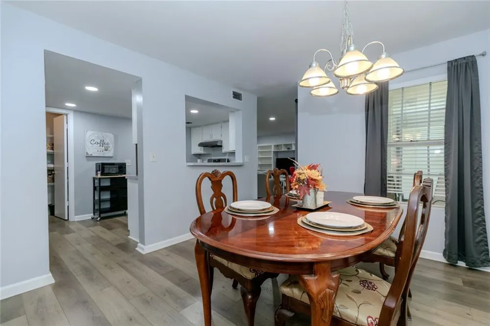 3058 Westwood Way Alpharetta, GA 30004