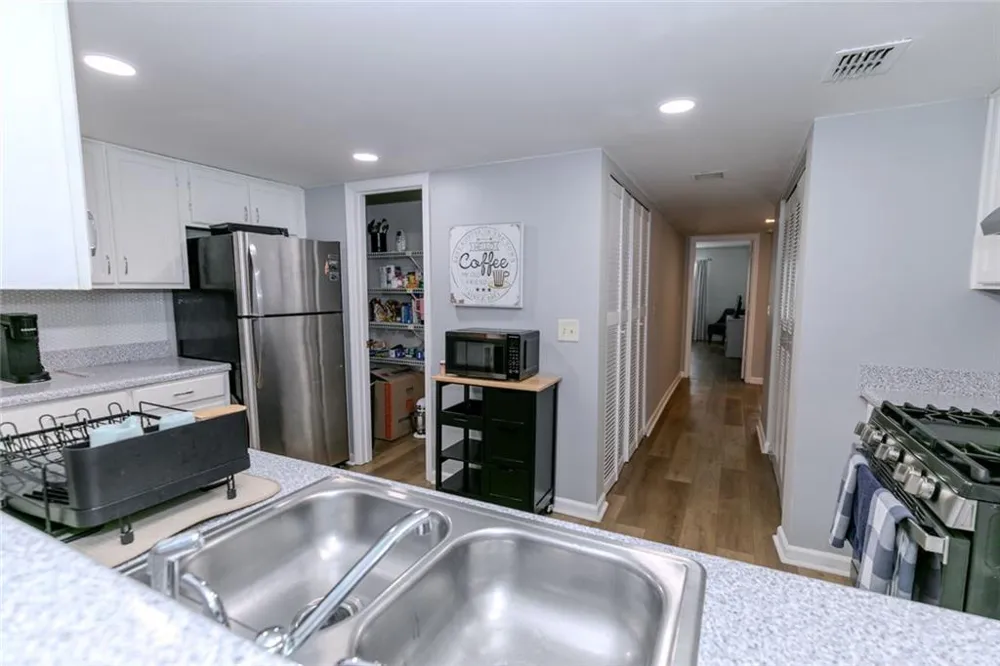 3058 Westwood Way Alpharetta, GA 30004