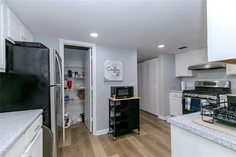 3058 Westwood Way Alpharetta, GA 30004