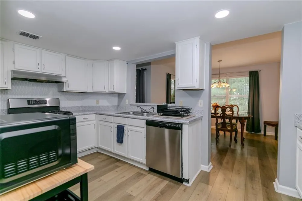 3058 Westwood Way Alpharetta, GA 30004