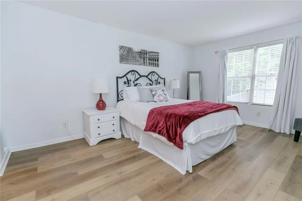 3058 Westwood Way Alpharetta, GA 30004