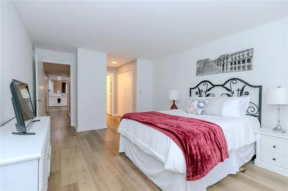 3058 Westwood Way Alpharetta, GA 30004