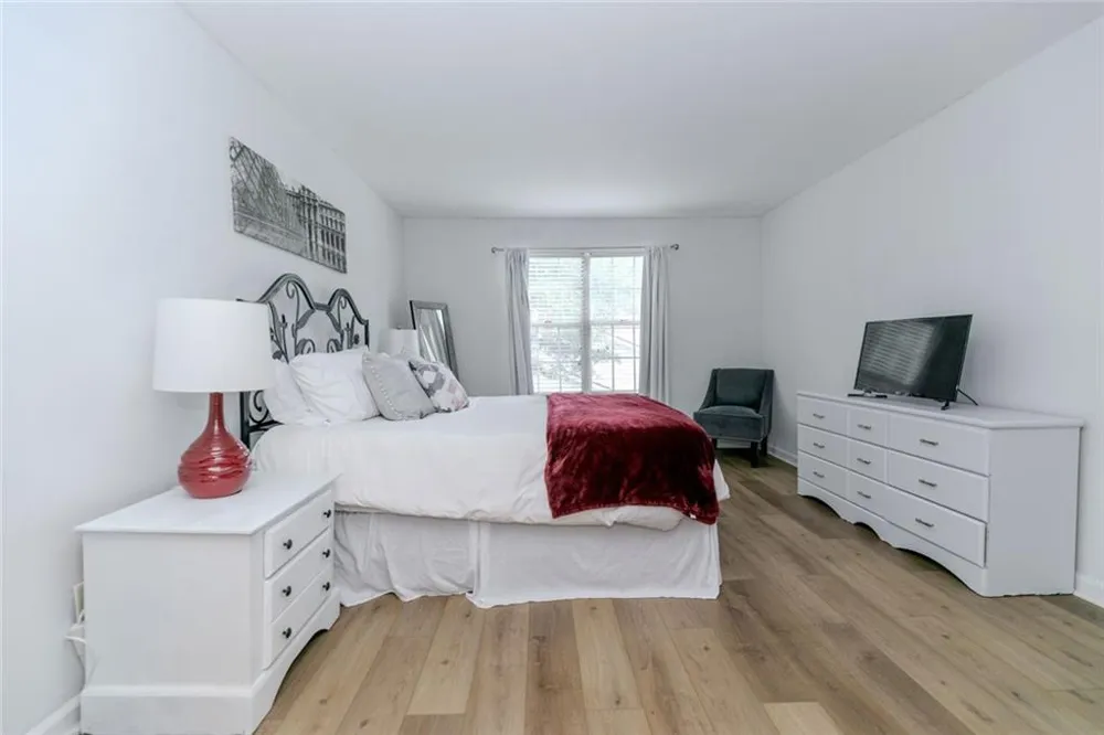 3058 Westwood Way Alpharetta, GA 30004