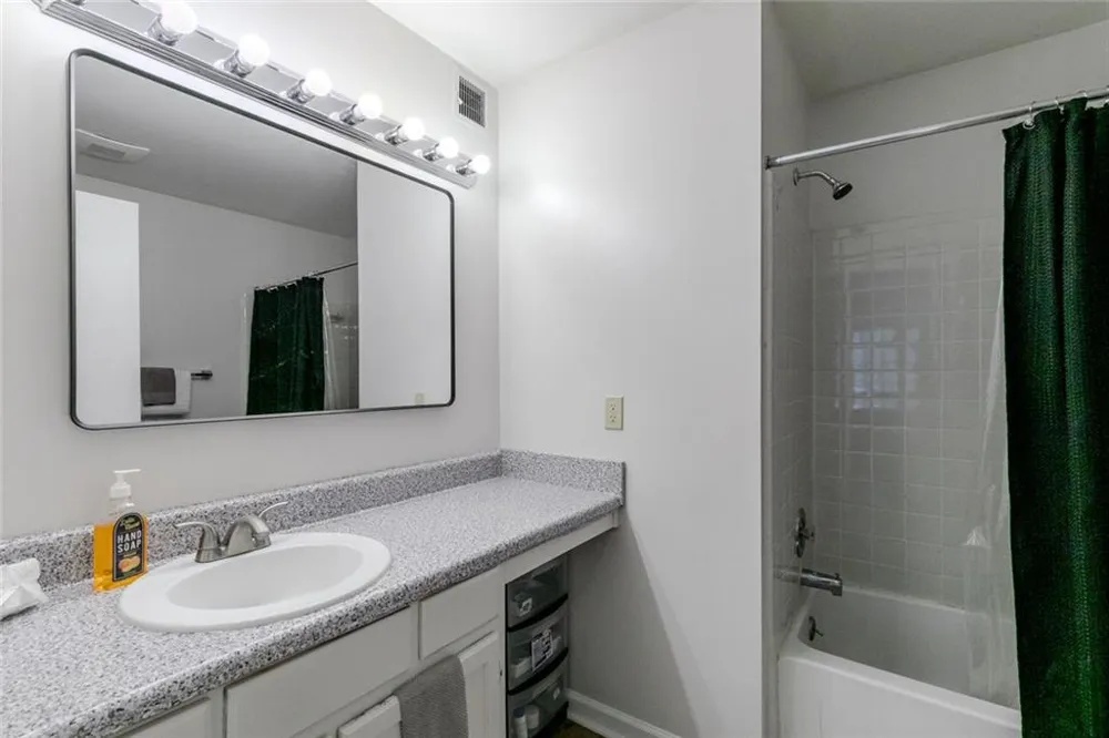 3058 Westwood Way Alpharetta, GA 30004