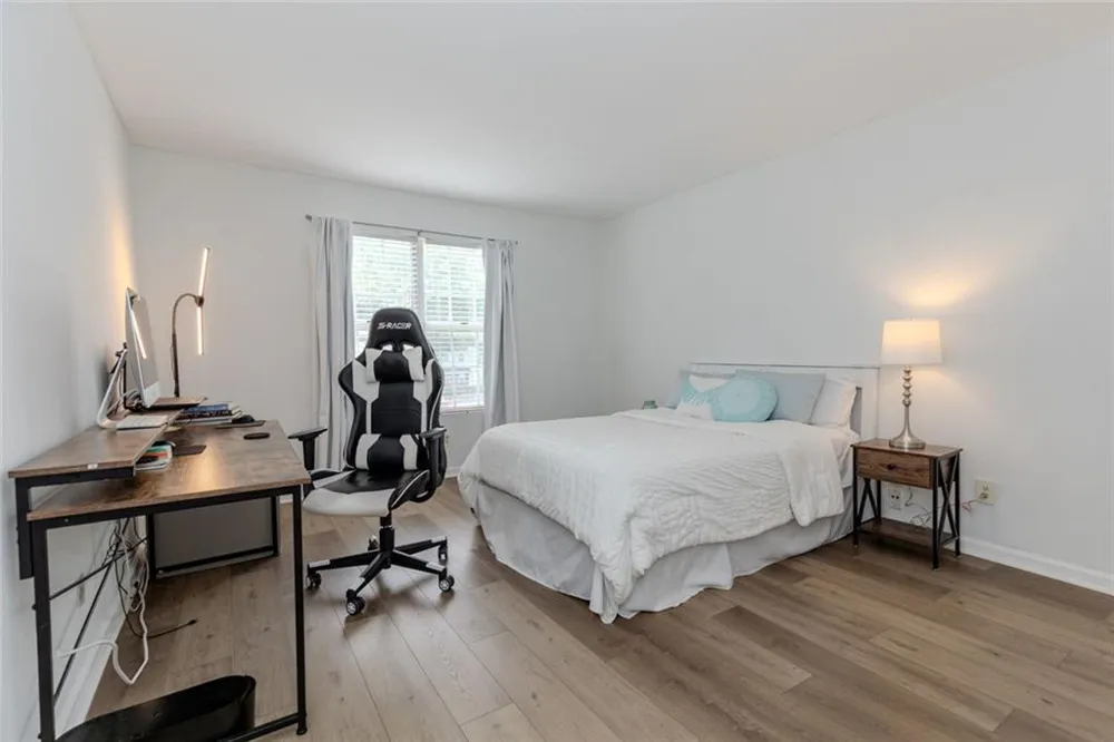 3058 Westwood Way Alpharetta, GA 30004