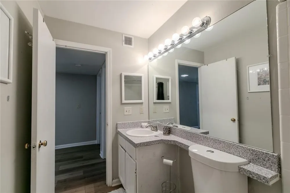 3058 Westwood Way Alpharetta, GA 30004