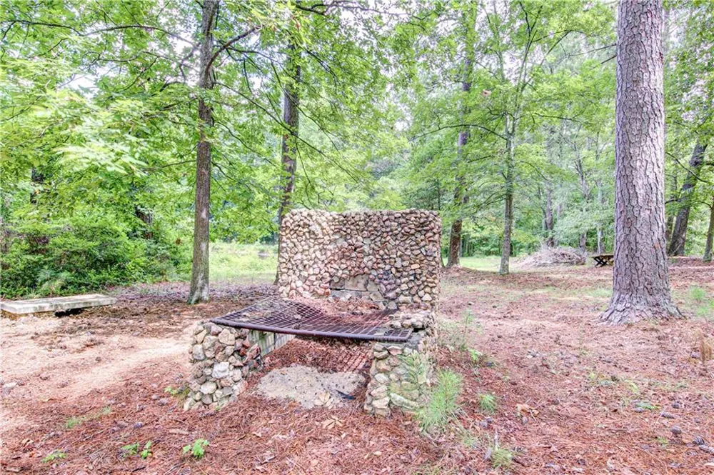 3861 Post Road Winston, GA 30187