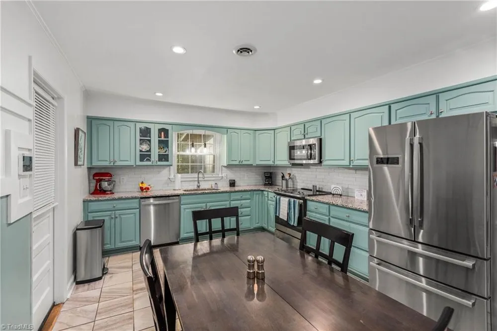 216 Vancouver Court Kernersville, NC 27284