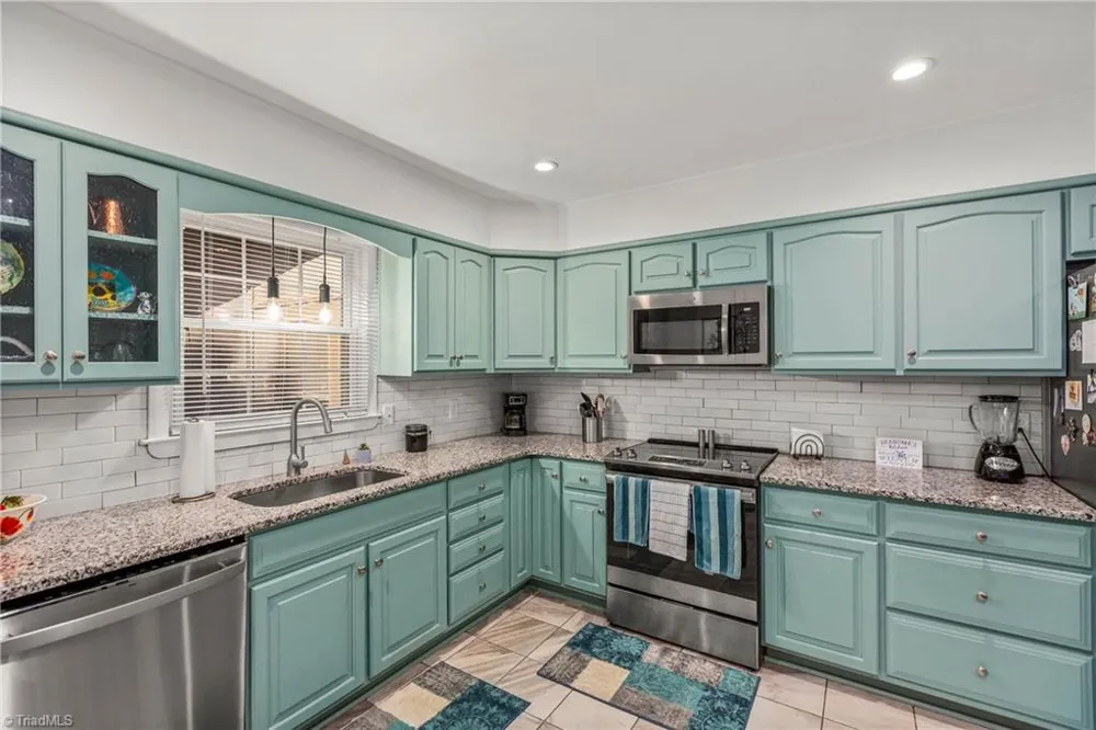 216 Vancouver Court Kernersville, NC 27284