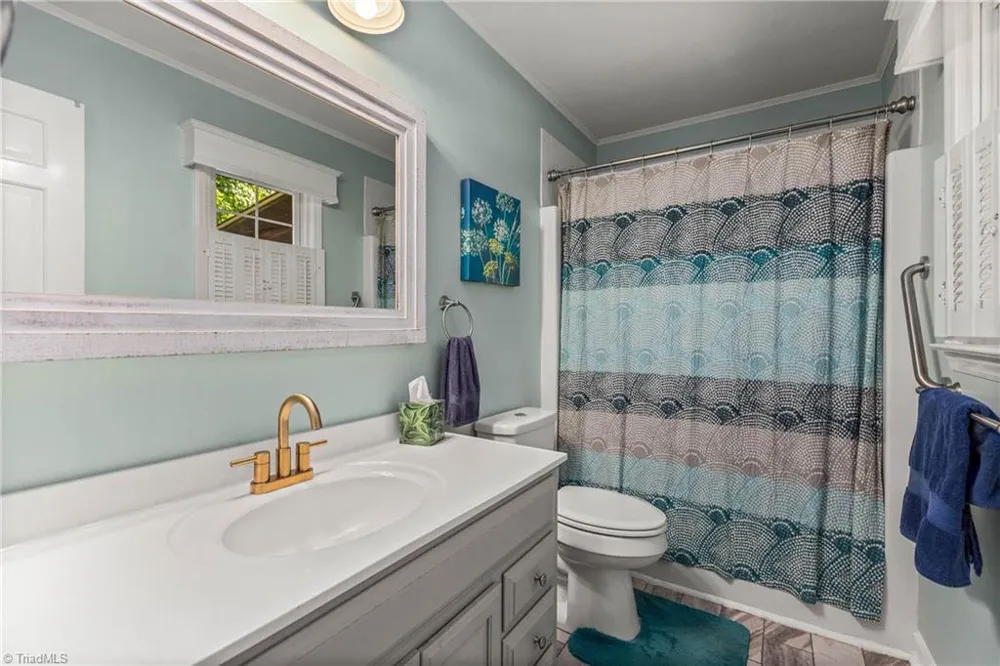 216 Vancouver Court Kernersville, NC 27284