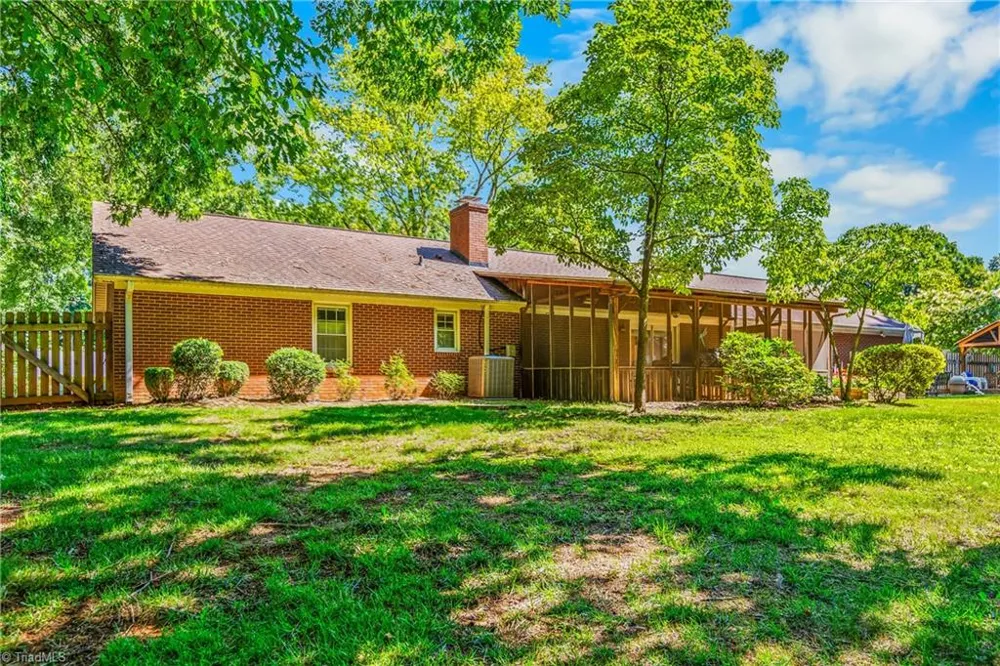 216 Vancouver Court Kernersville, NC 27284
