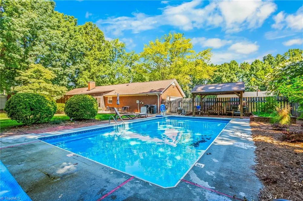 216 Vancouver Court Kernersville, NC 27284