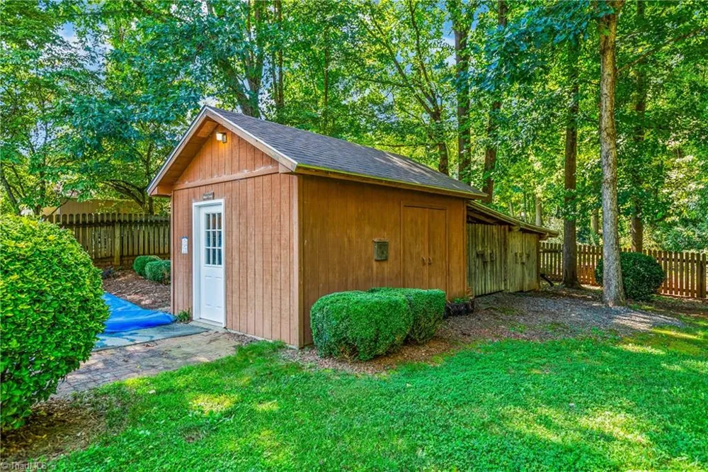 216 Vancouver Court Kernersville, NC 27284
