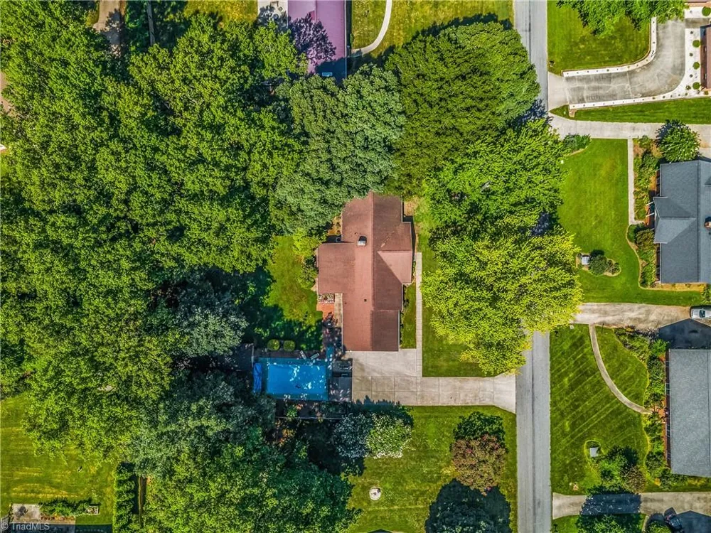 216 Vancouver Court Kernersville, NC 27284