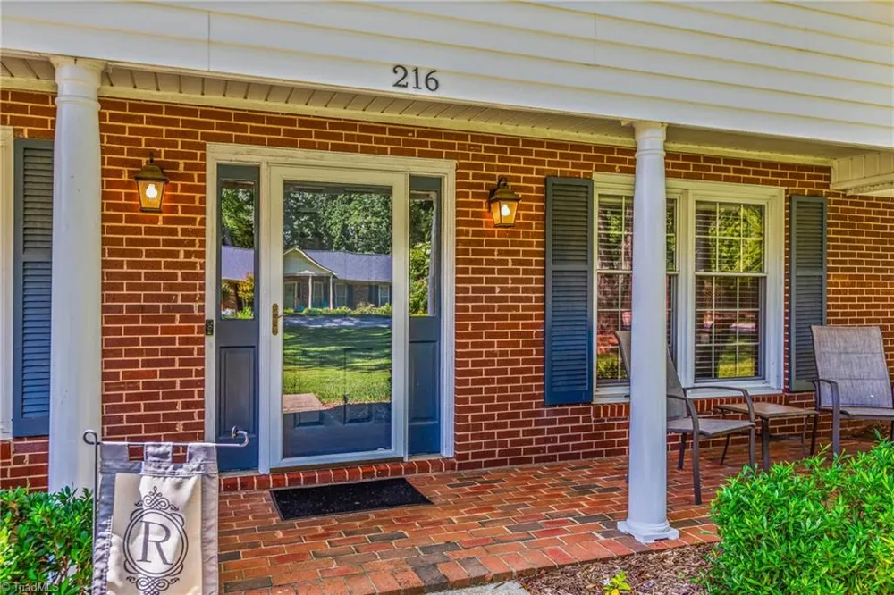216 Vancouver Court Kernersville, NC 27284
