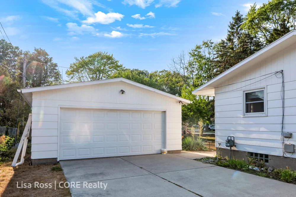 3155 Lindland Road Roosevelt Park City, MI 49441