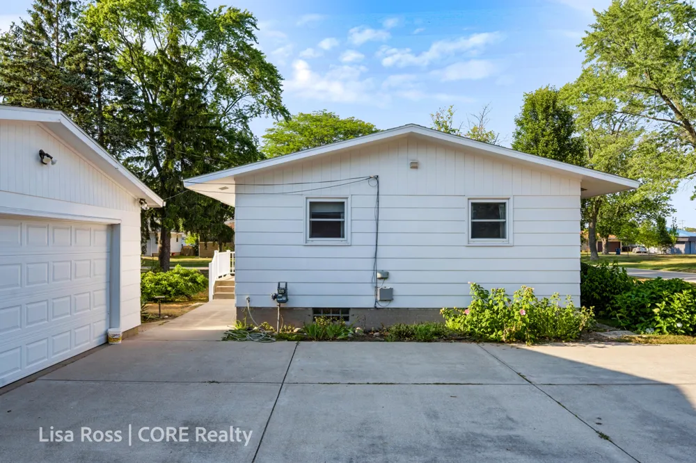 3155 Lindland Road Roosevelt Park City, MI 49441