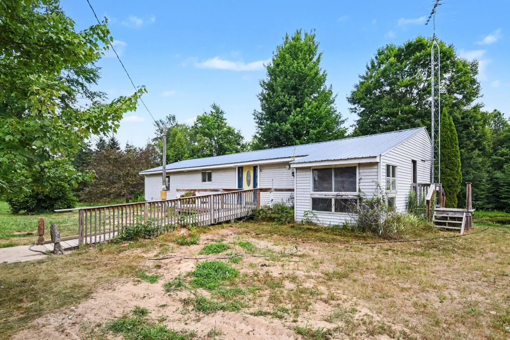 17290 Pierce Road Unknown, MI 49346