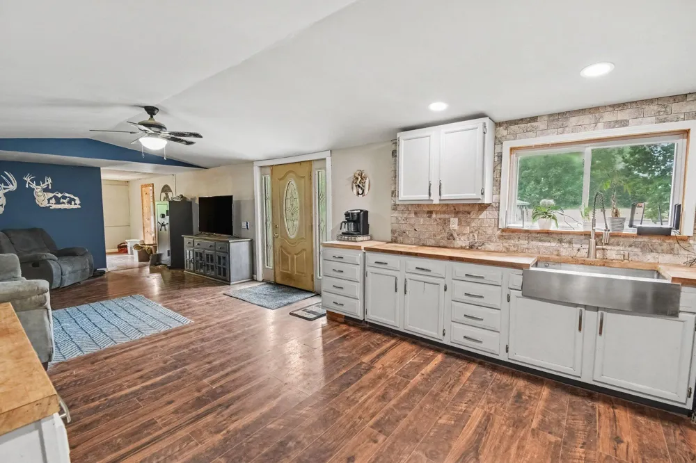 17290 Pierce Road Unknown, MI 49346