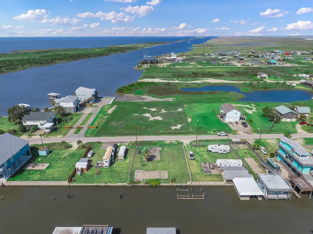 1295 Crystal Beach Road Crystal Beach, TX 77650